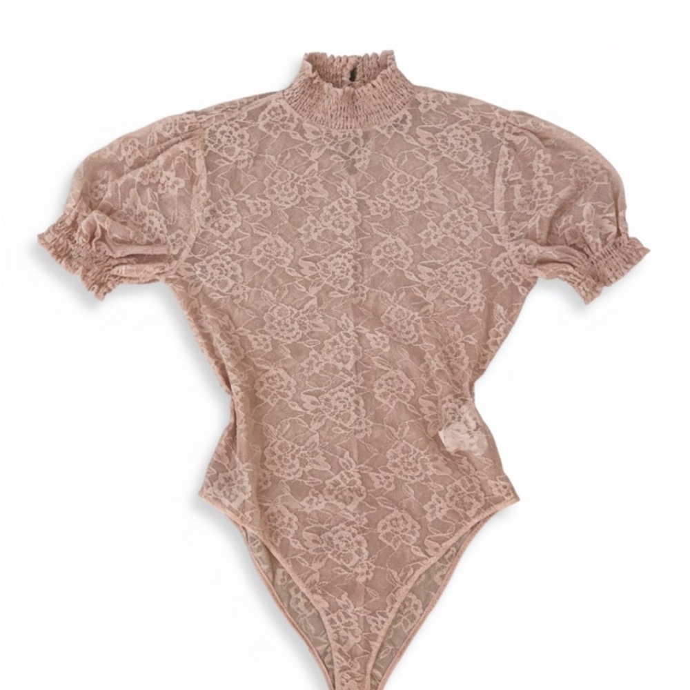 Forever 21 Lace Puff Sleeve Bodysuit - Cream